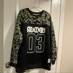 Adidas sweatershirt size 2XL